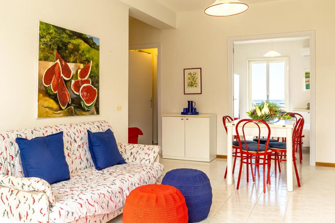 La Casa Di Stefe Daire Giardini Naxos Dış mekan fotoğraf